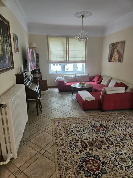 sonnige 2-Zimmer-Wohnung nahe Schlachtensee mit Balkon und grosser Küche — photo 1